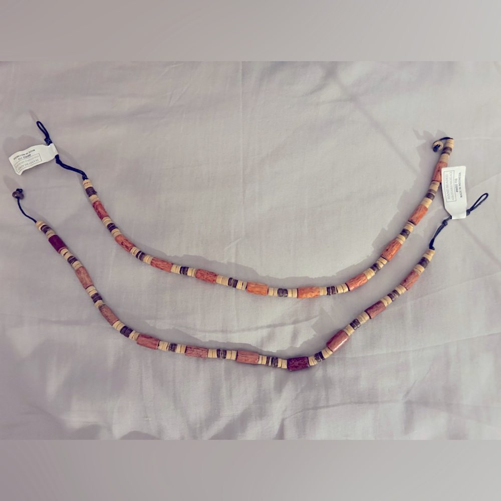 Hand Made wood beaded necklace “Unisex” beach style NWT